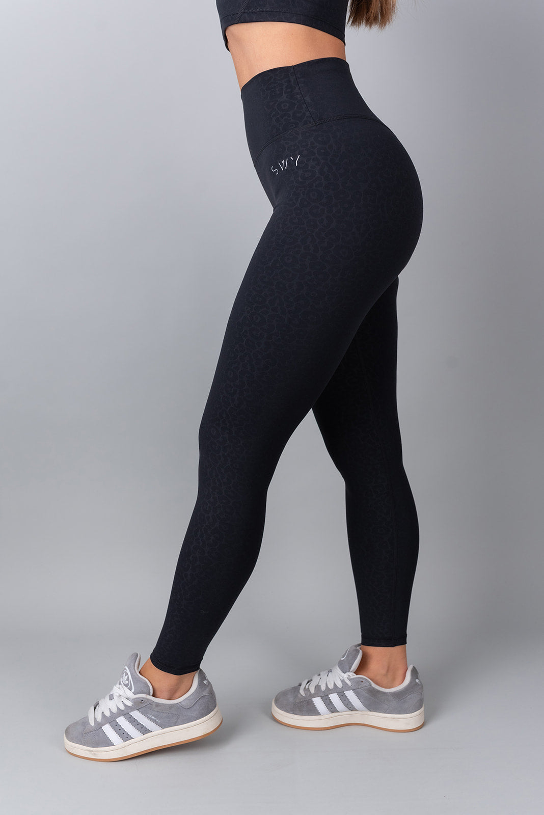 leo leather hiden scrunch leggings combined