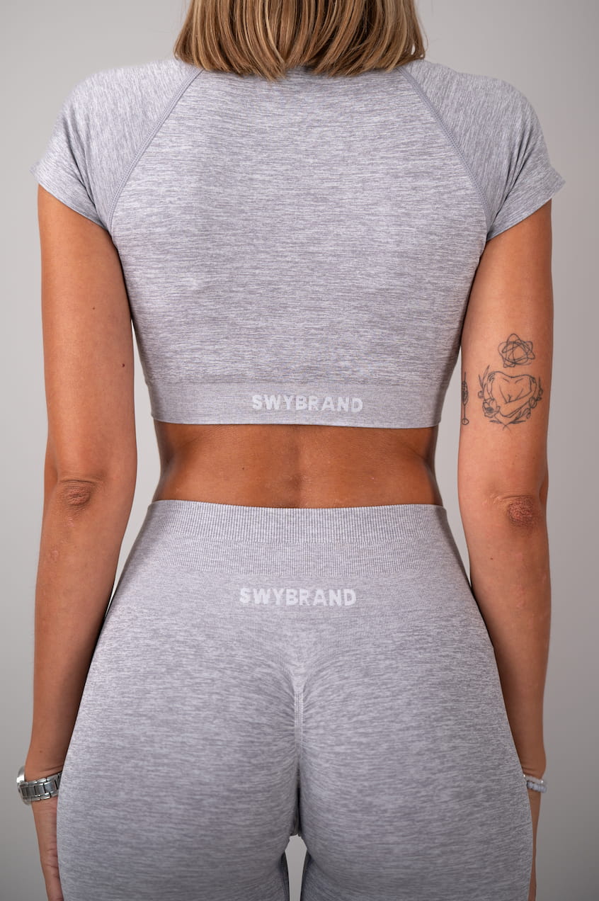 Elevate crop top maniche corte