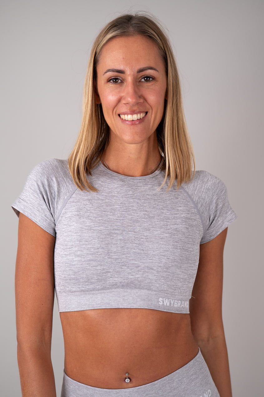 Elevate crop top maniche corte