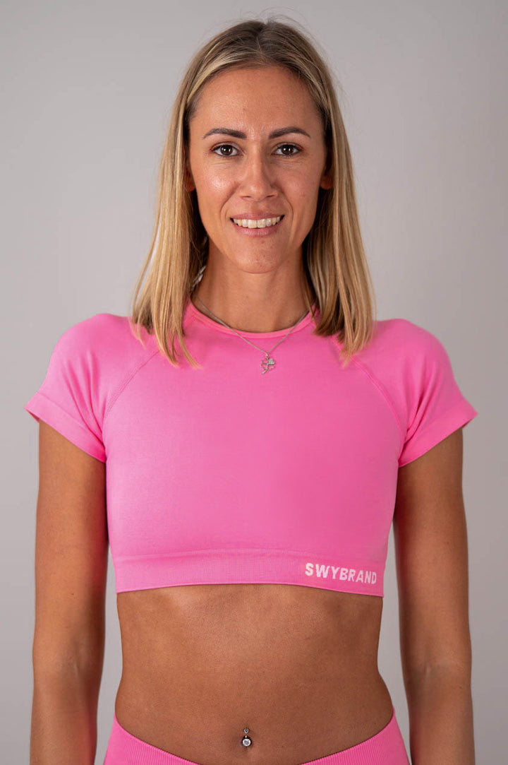 Elevate crop top maniche corte