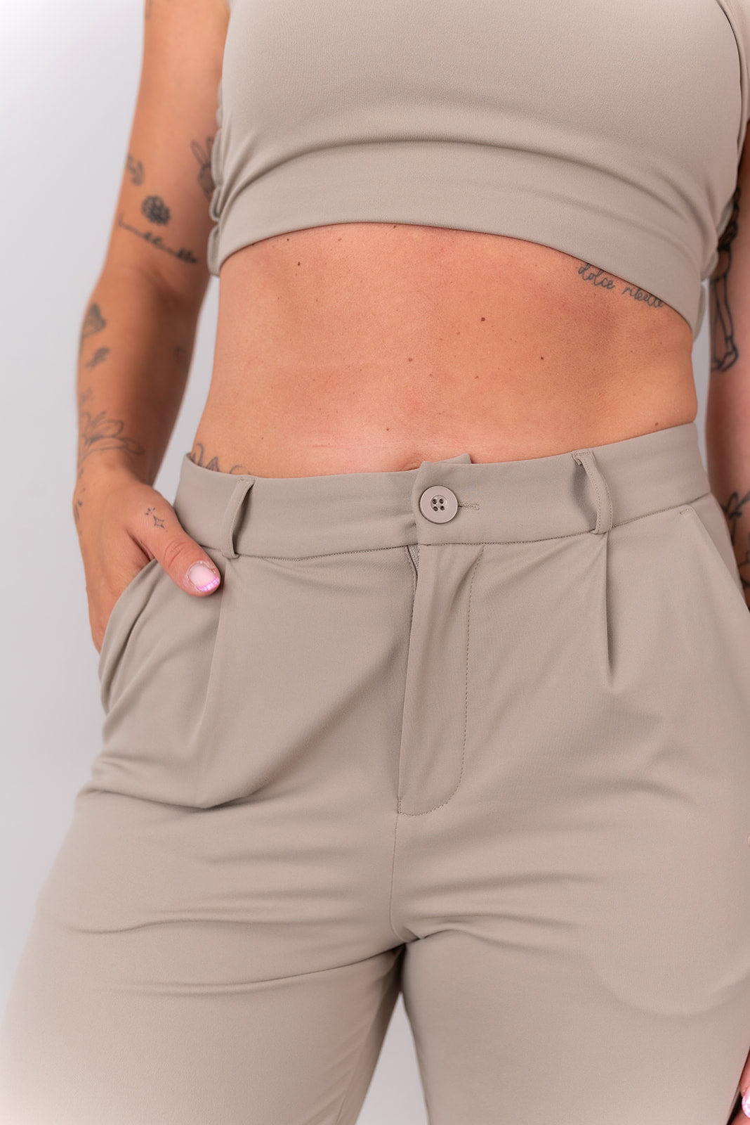 Pantaloni a matita da ufficio