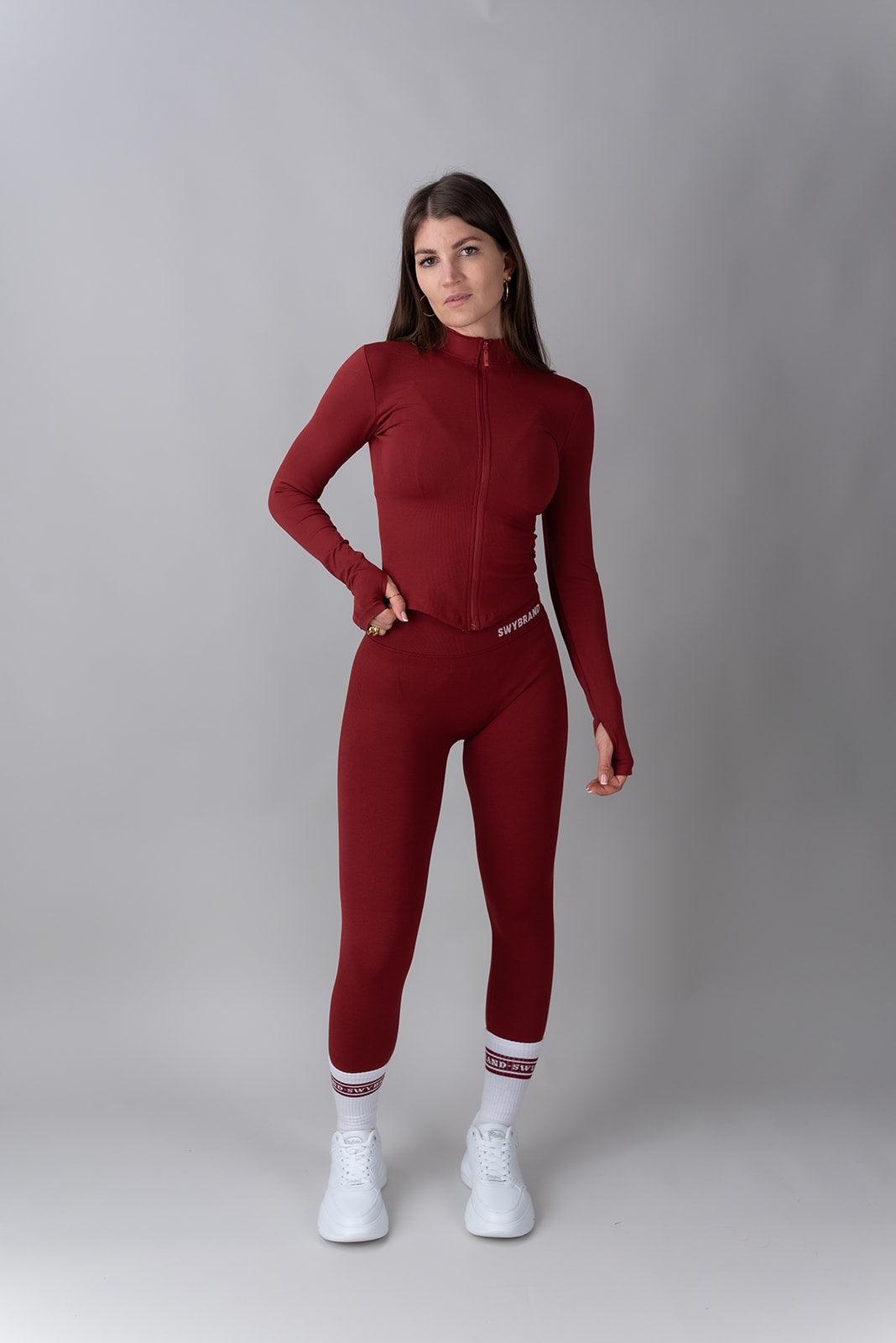 Swy Brand Statement komplet v rdeči barvi, pogled od spredaj