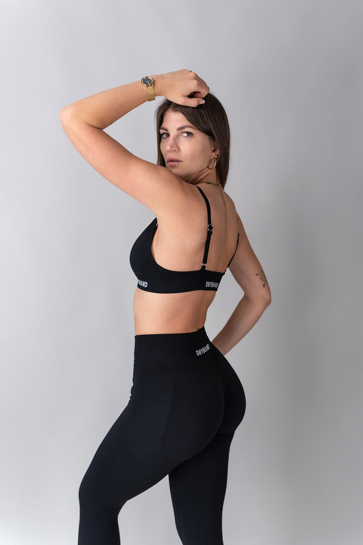 Swy Brand Statement top v modri barvi, pogled od strani