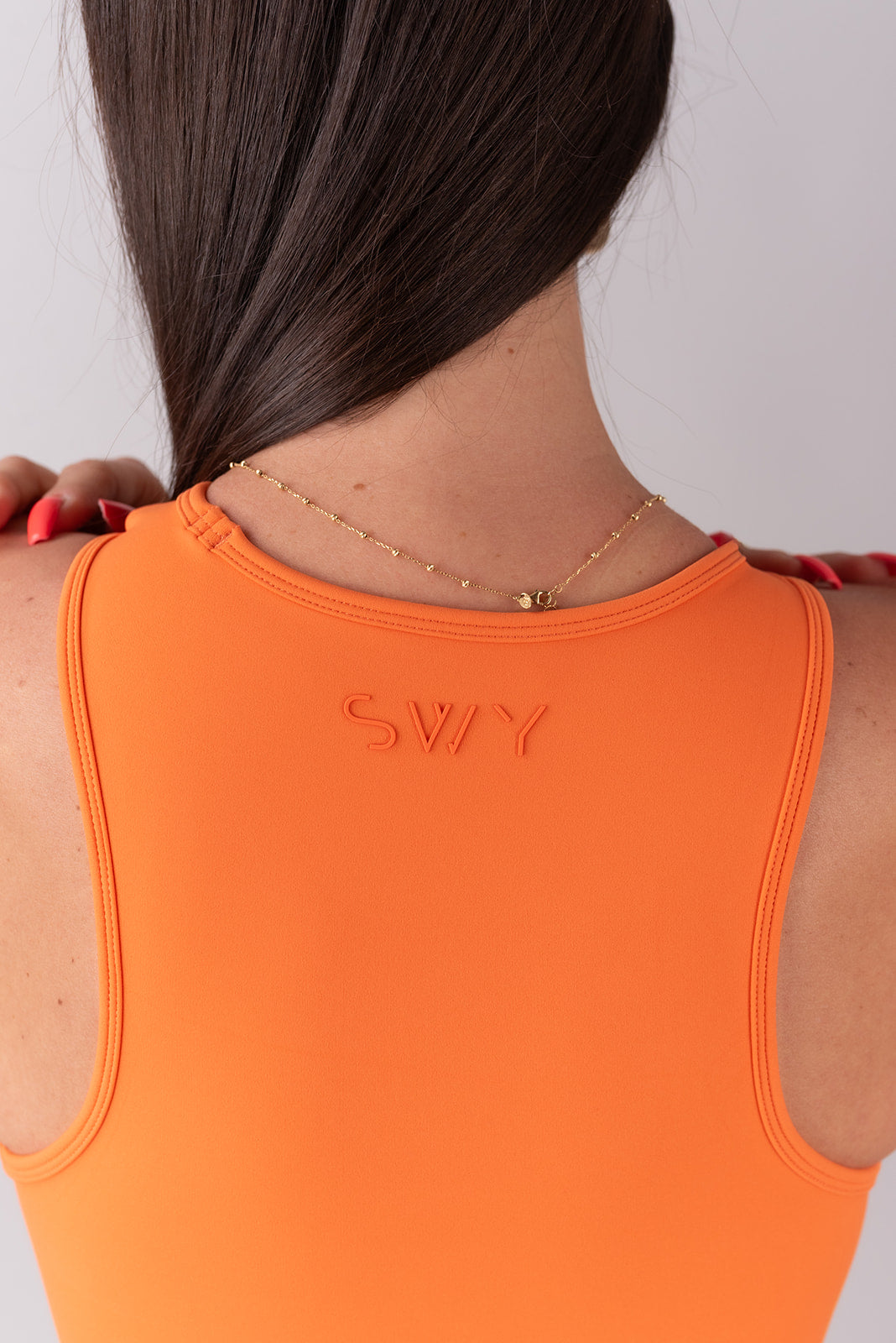 Sleek Cut-Out Nedrček