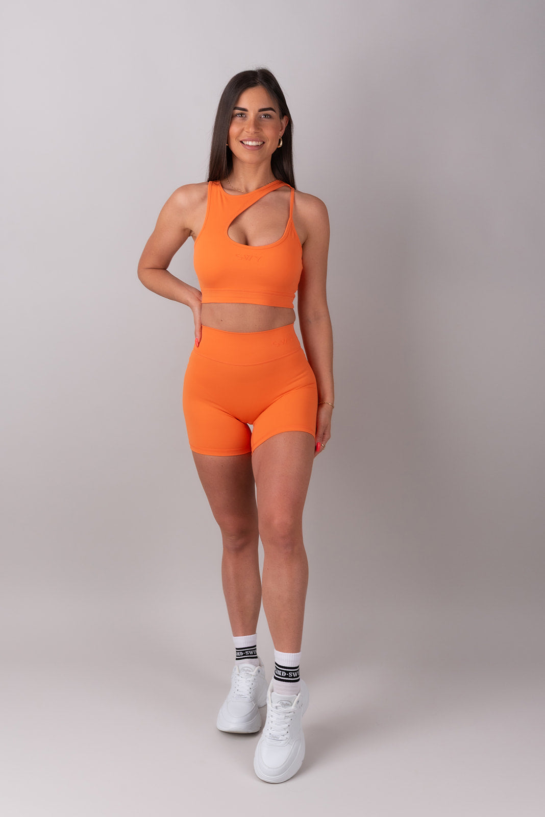 Sleek Cut-Out Nedrček