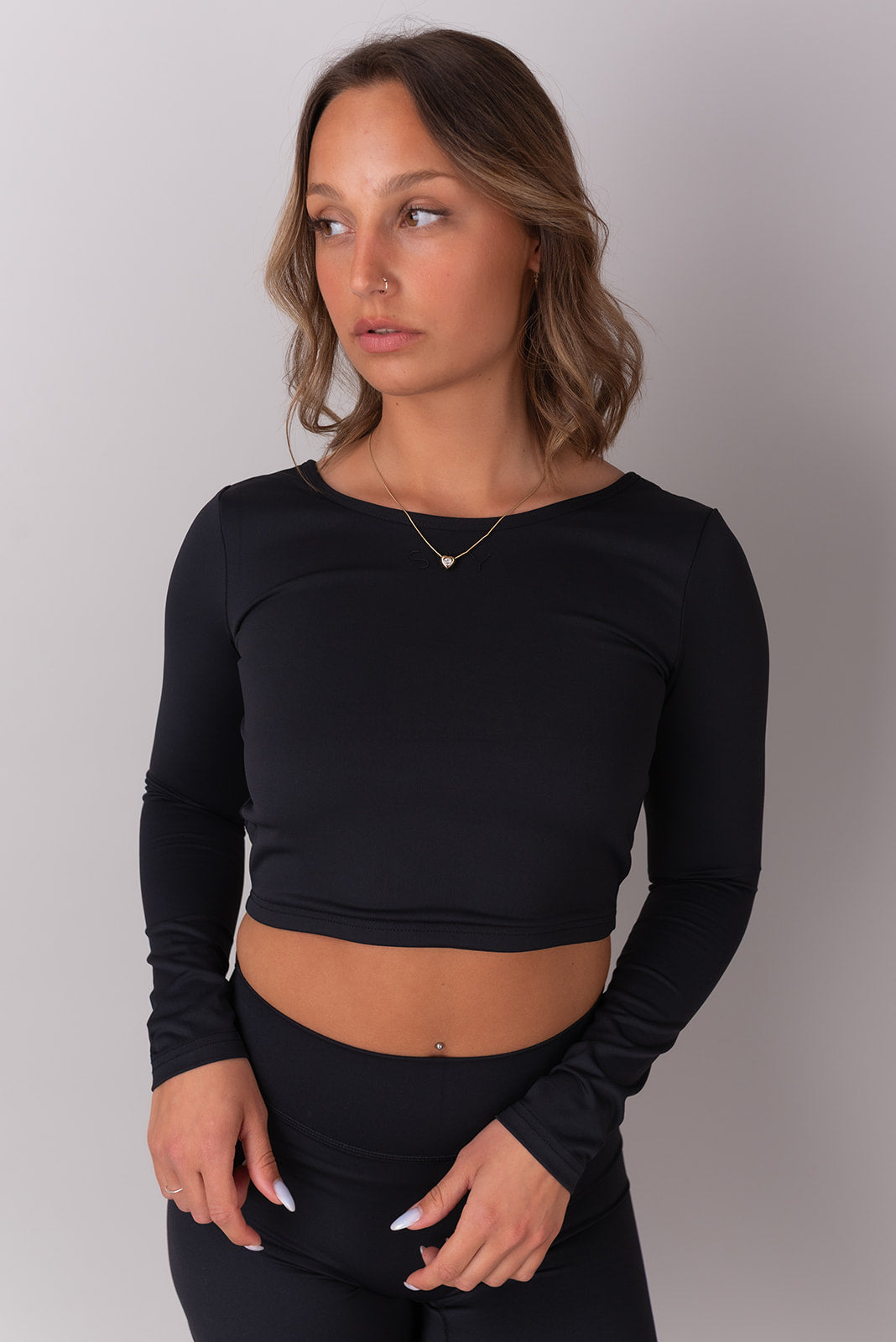 Sleek Majica Z Odprtim Hrbtom