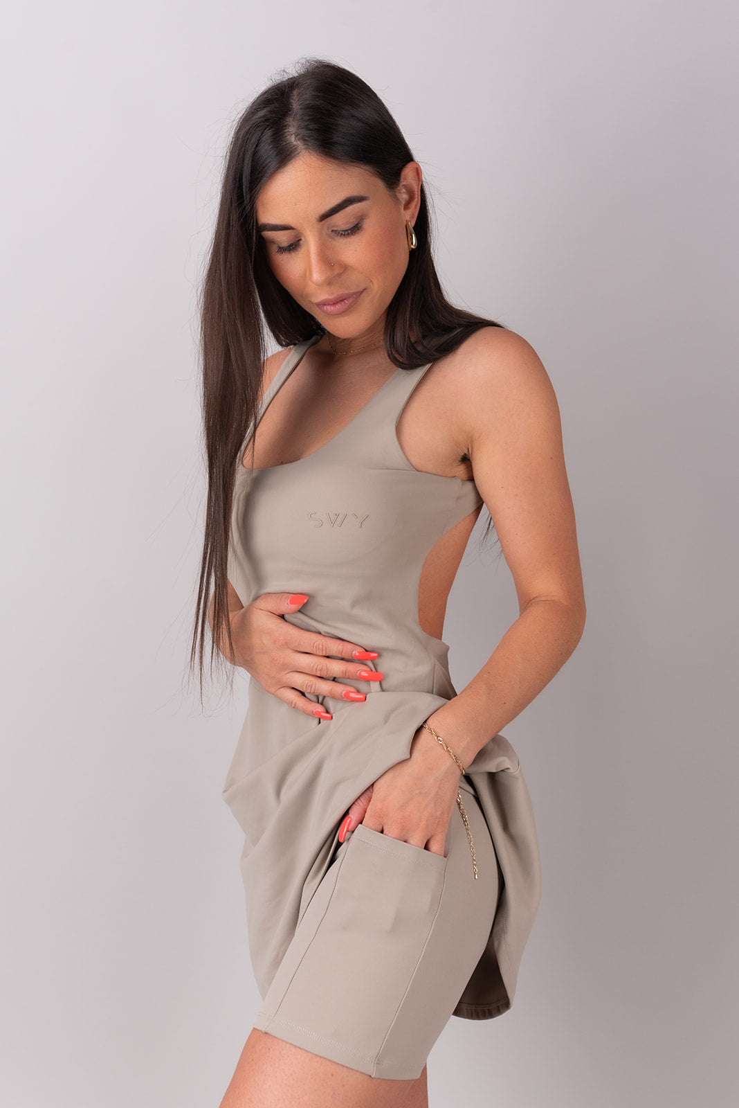 Sleek Vestito