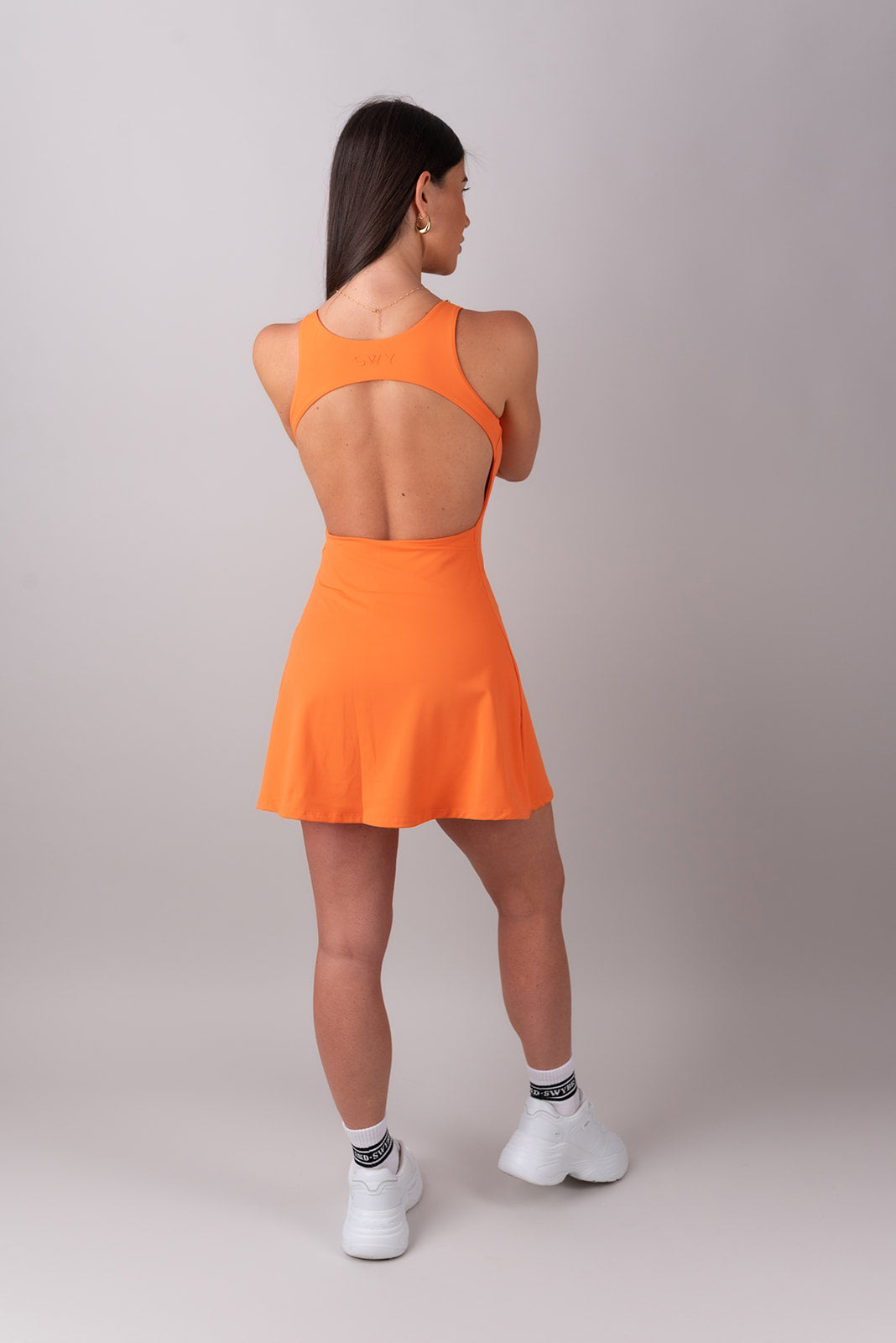 Sleek Vestito