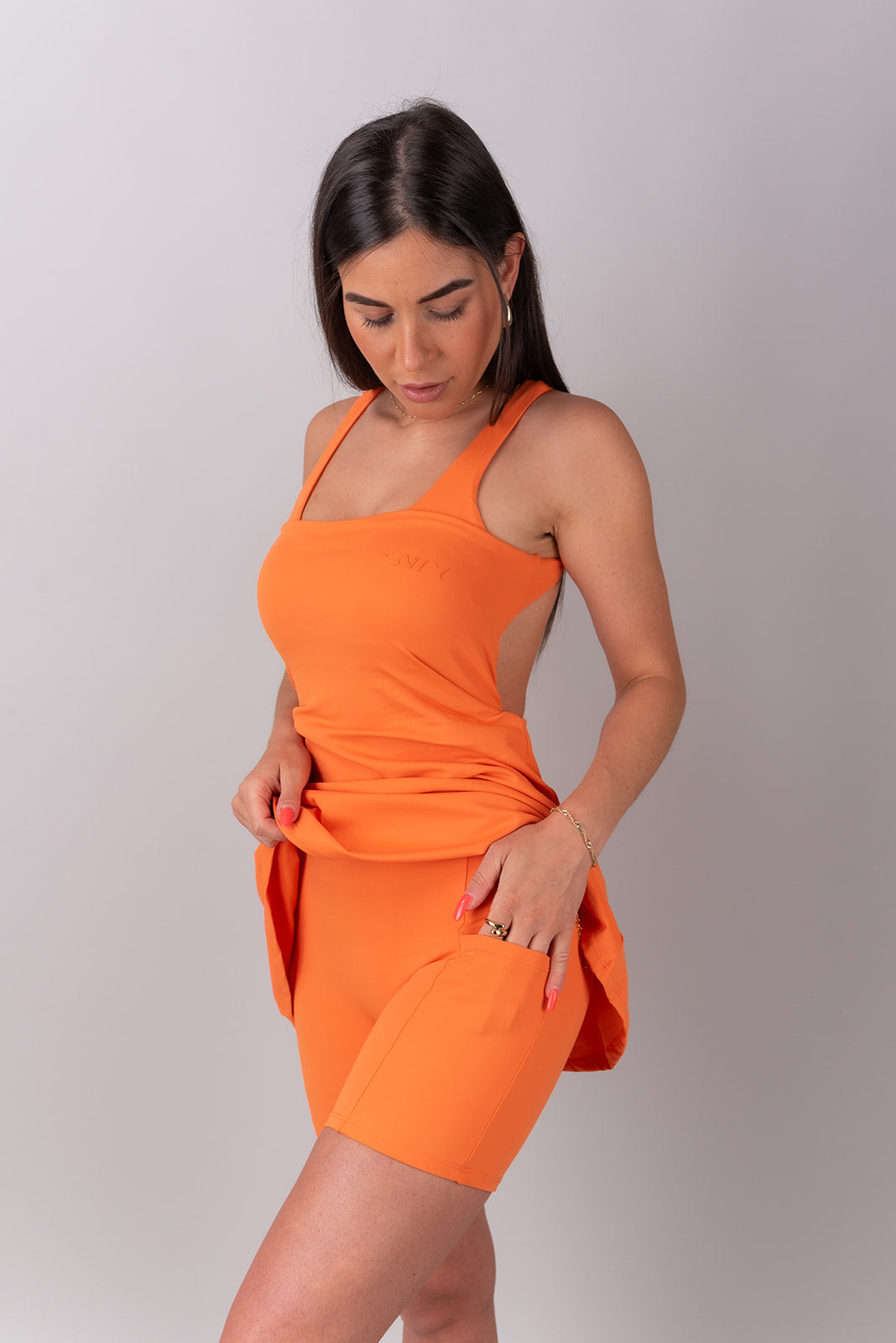 Sleek Vestito