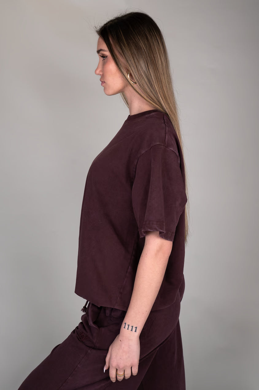 Washed red T-Shirt side view