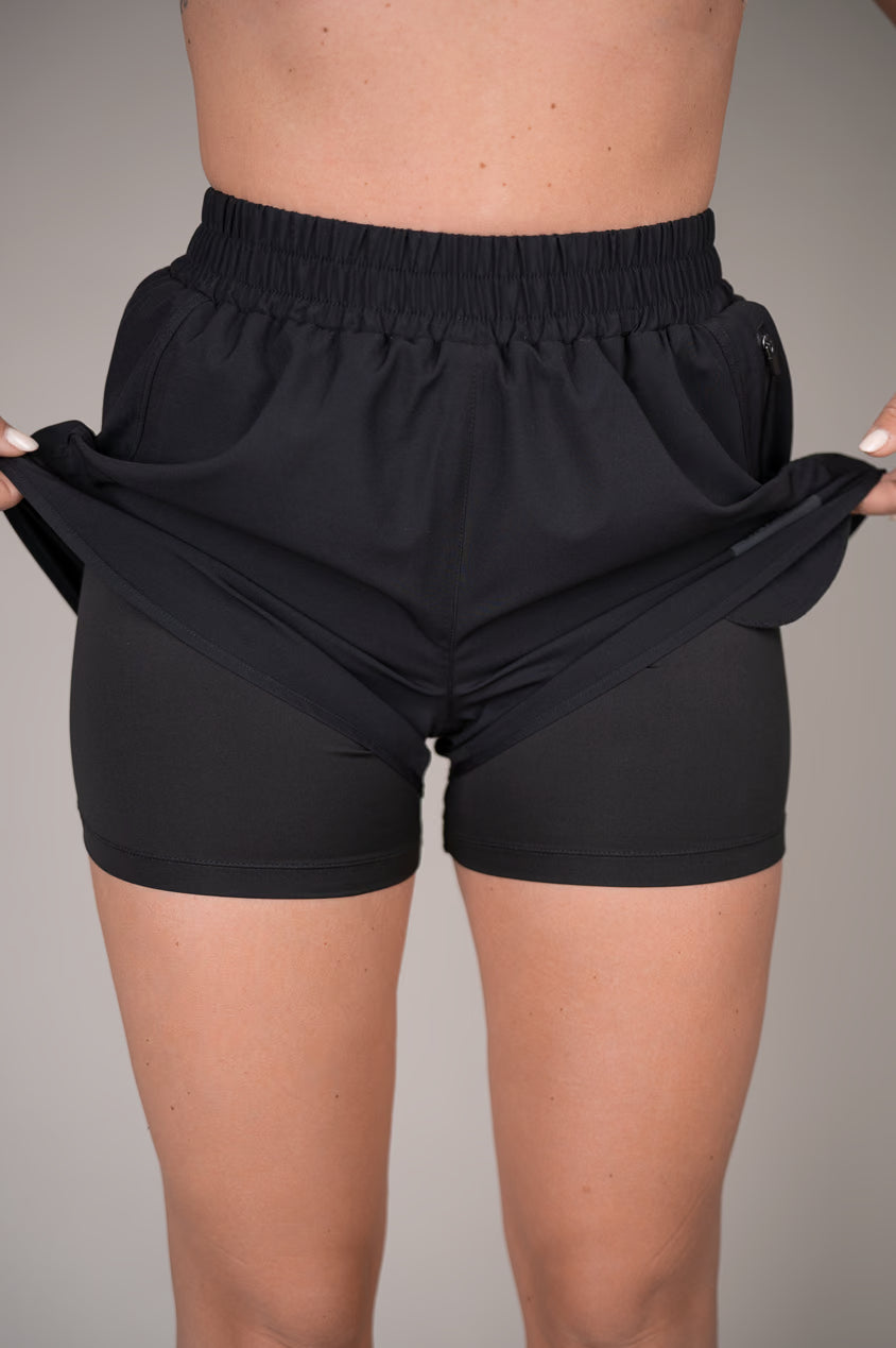 Outdoor Short Crne