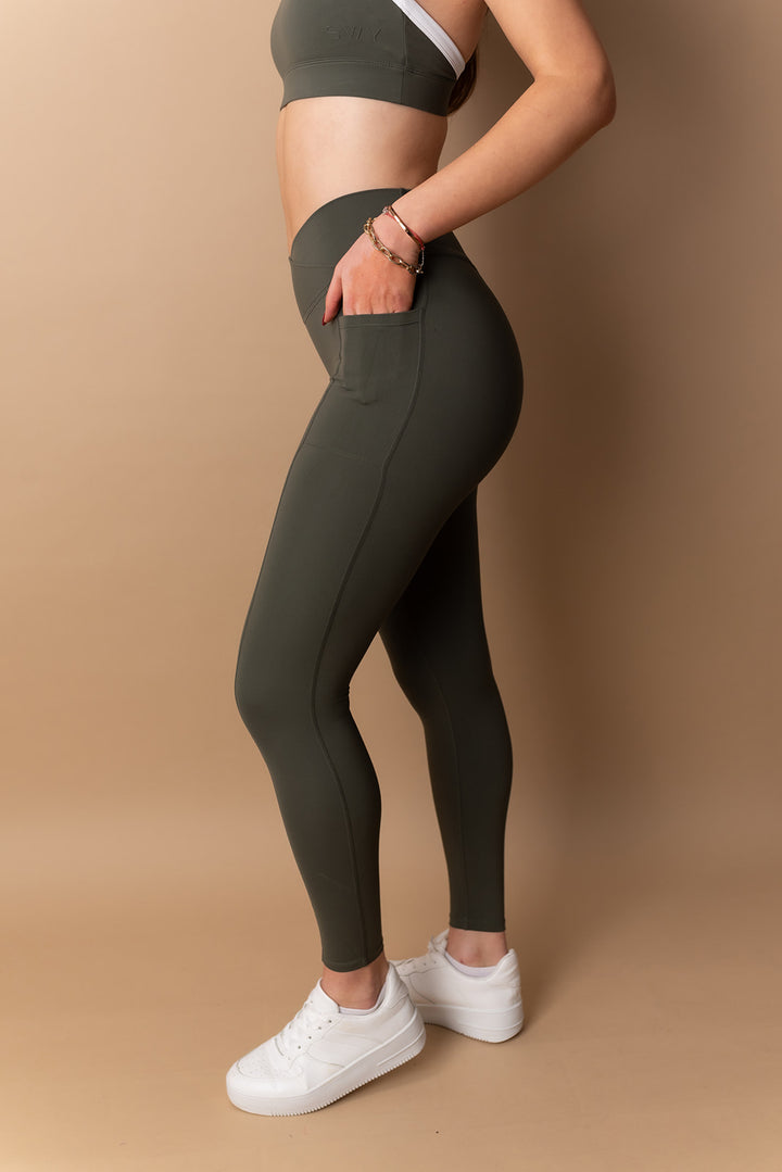 SoftLux Pocket Leggings 