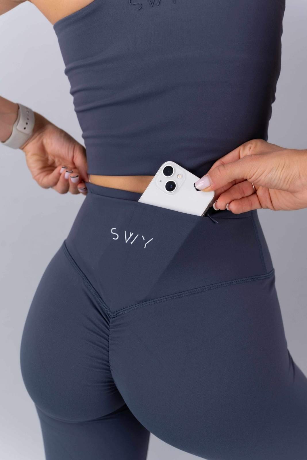 SoftLux Scrunch Leggings – SWY Brand